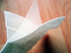 復(fù)合土工膜如何復(fù)合的生產(chǎn)工藝